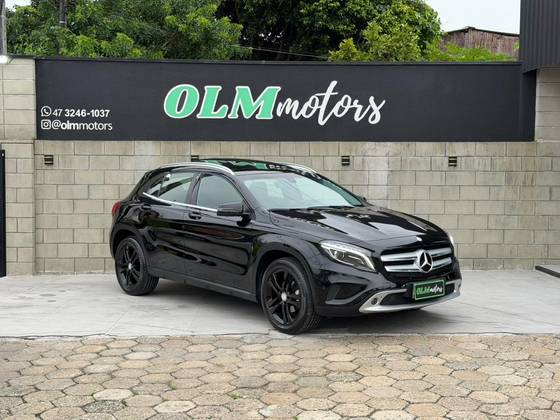MERCEDES-BENZ GLA 200 1.6 CGI ENDURO 16V TURBO FLEX 4P AUTOMÁTICO